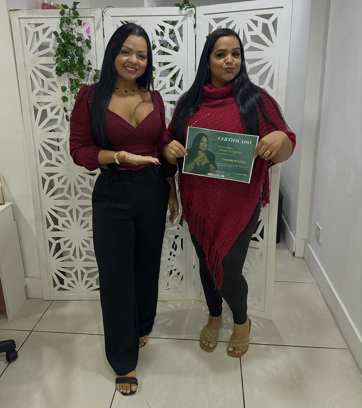 Ariane Coly Coelho · formada no curso de extensão de cílios da Amanda